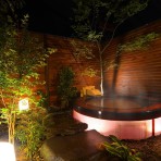 【智】露天お碗風呂