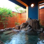 【心春】露天の大岩風呂